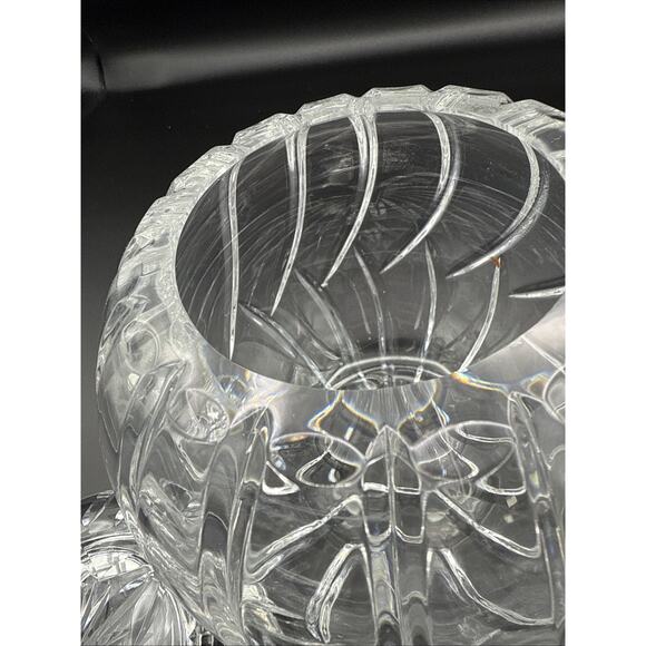 ROSE BOWL Cut CRYSTAL Glass BALL SHAPED Round VASE w SWIRL Cuts - 6”x6” W/ LID - Picture 5 of 12